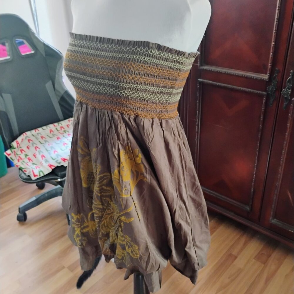 Halter Top - Picture 2 of 5